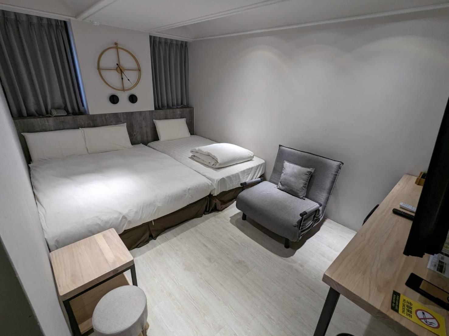 亞馨文旅 Yeshome Hotel Хуалянь Экстерьер фото